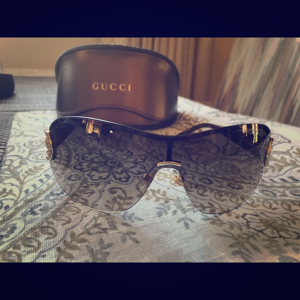 Gucci sunglasses
